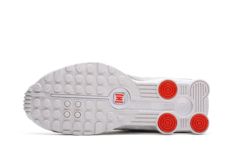 Nike
Shox R4 Wmns « Argent métallique blanc »