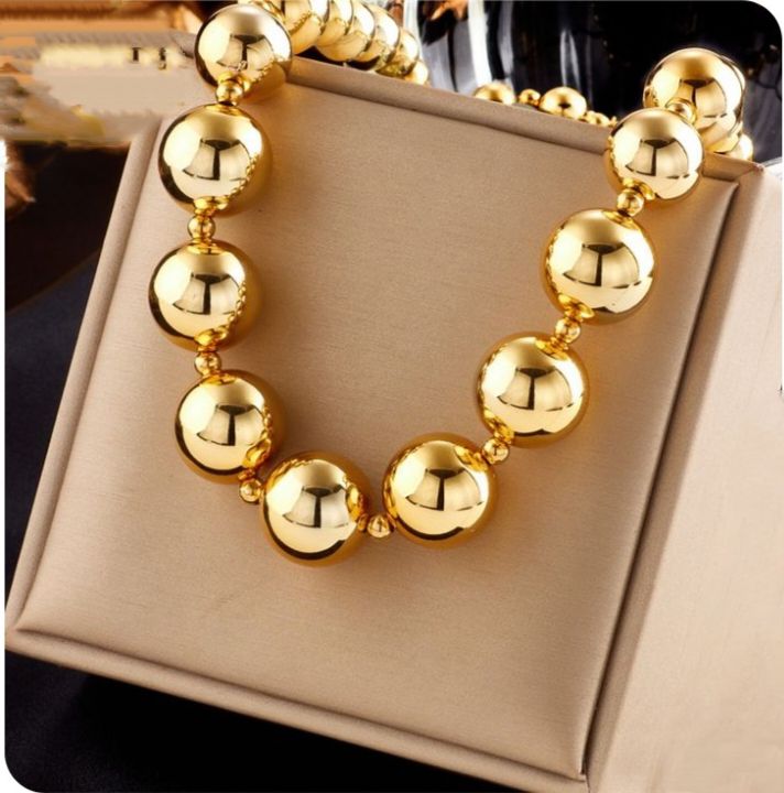 Stylish & Gauses Golden Necklace