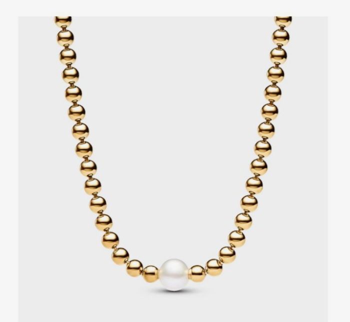 Golden White Necklace