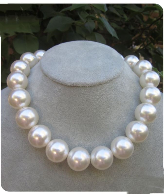 Westurn Wear Stylish & Beautyfull White Colour Necklace