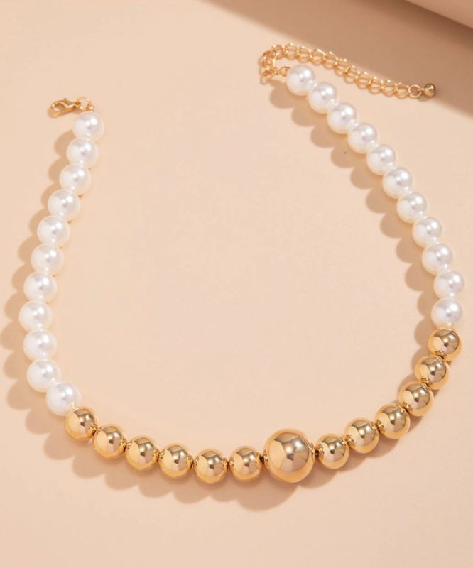 Western Wear Beautiful & Gauges Golden White Colour Necklace