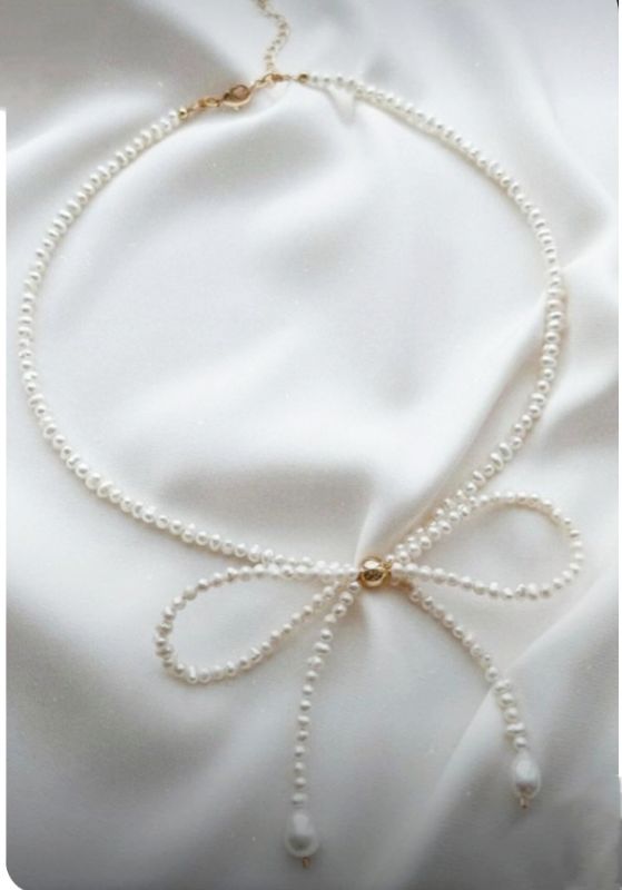 Western Wear White Bow Necklace
