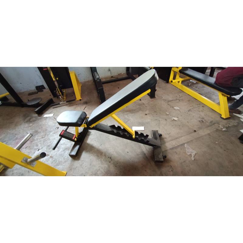 ADJUSTABLE BENCH