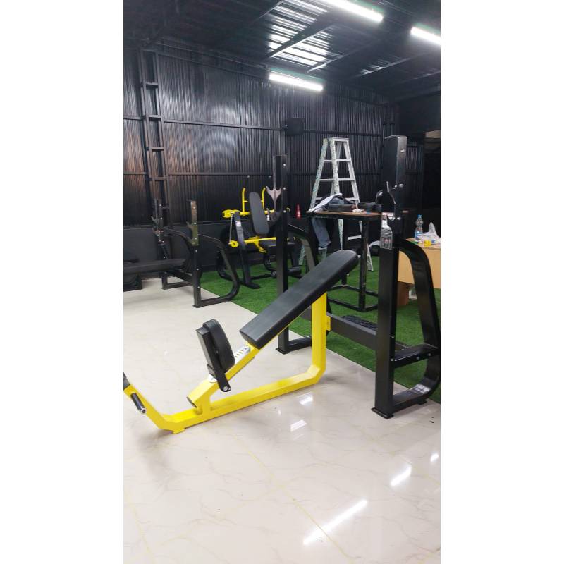 OLYMPIC INCLINE BENCH PRESS