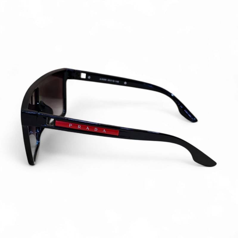 PRADA-002-B