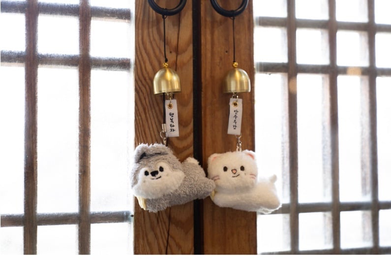 SKZOO PLUSH DOOR BELL KEYRING - RUN IT