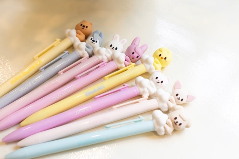 SKZOO FIGURE PEN - RUN IT