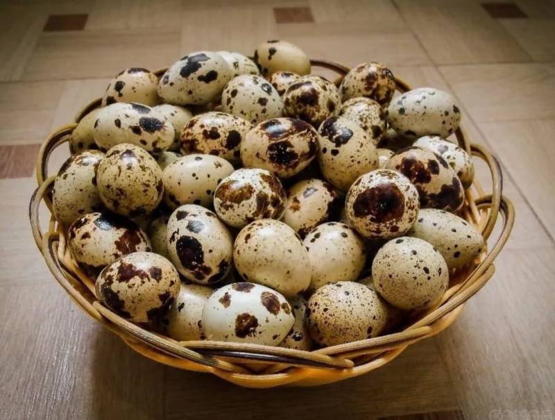 Quail Eggs (12 piece)