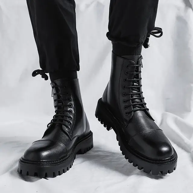 Sepatu Touring