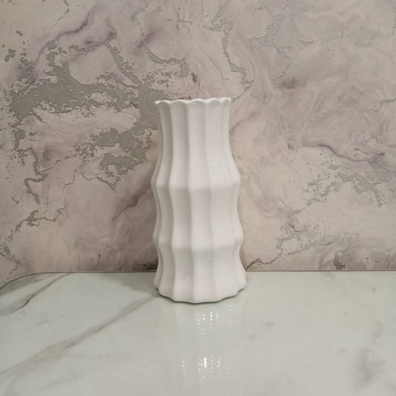 (TPM-440) White Vase 5 Size- M