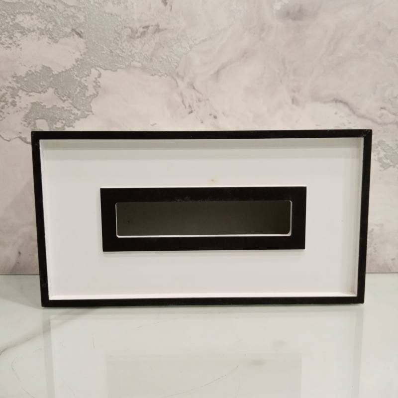 (TPM-584) Tissue Box 4