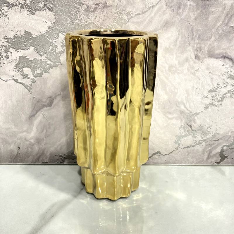 (TPM-183) Golden Vase 1