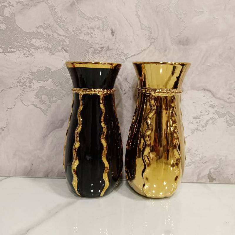(TPM-455) Black Vase circle