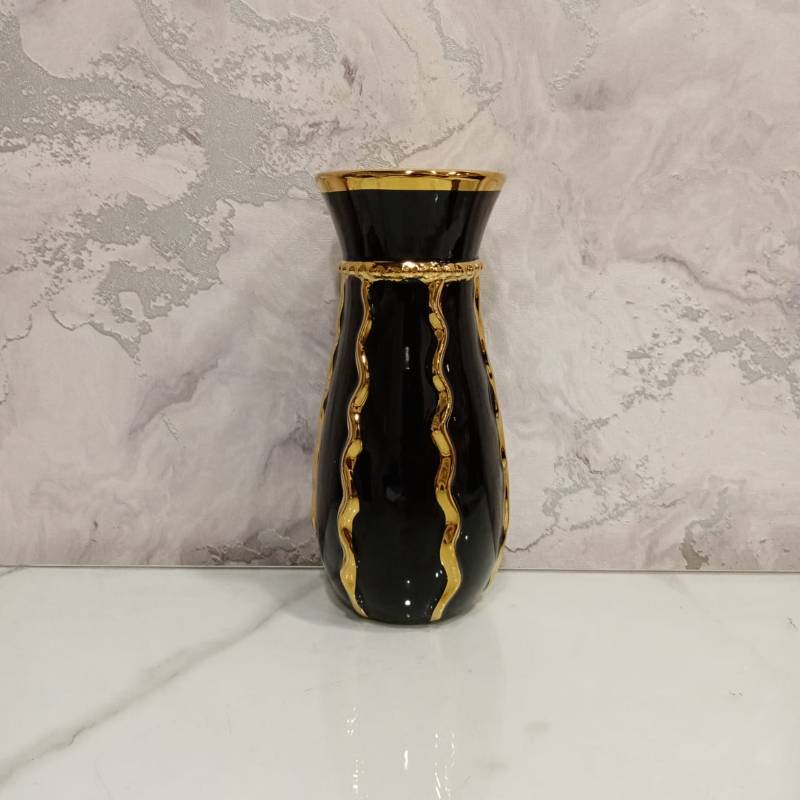 (TPM-455) Black Vase circle