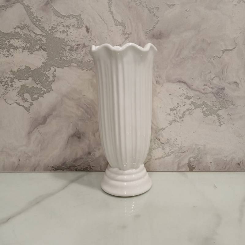 (TPM-451) White Vase 9 Size- S