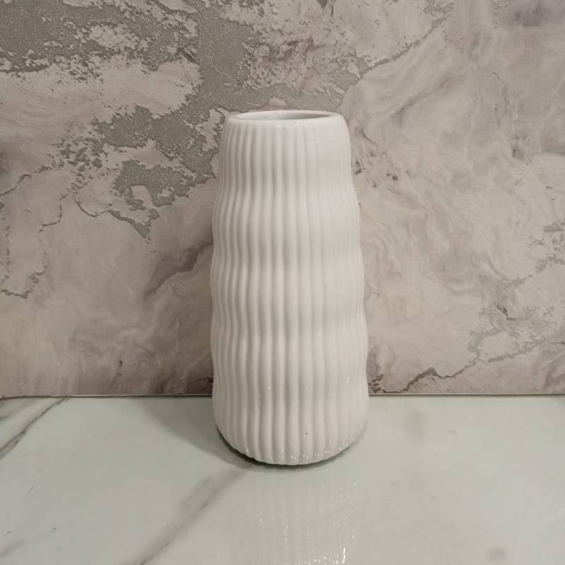 (TPM-445) White Vase 7 Size- S