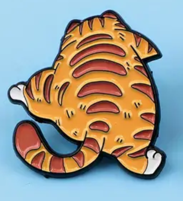 Gato Naranja subiendo