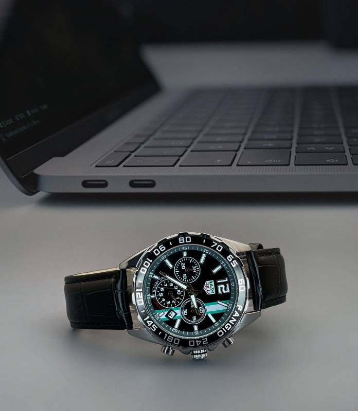 Tag Heuer Formula 1.0 Chronograph