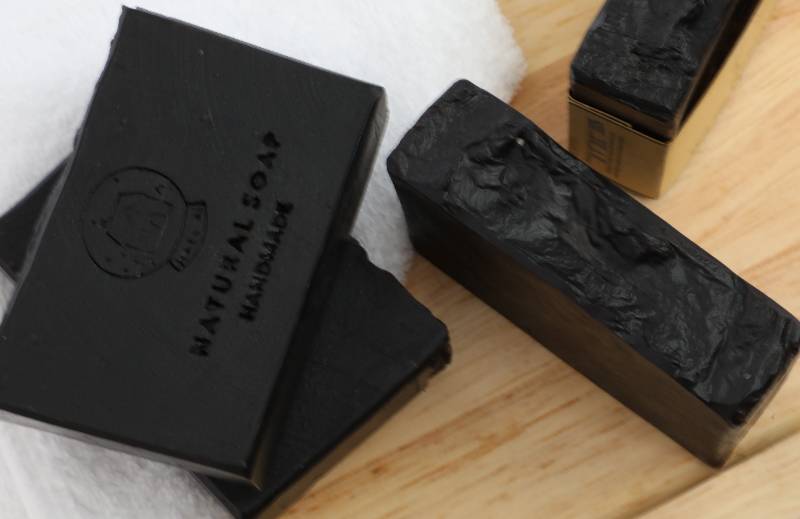 Pine Tar  Men’s Soap                  صابون قطران الصنوبرللرجال