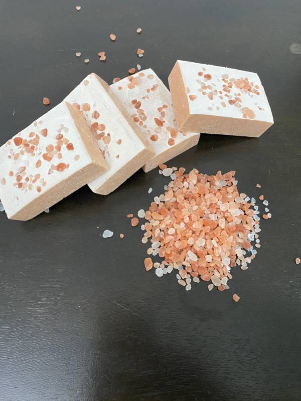 Himalaya Salt Spa Soap                     صابون ملح الهيمالايا