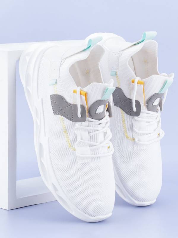 RapidBox White Sneakers