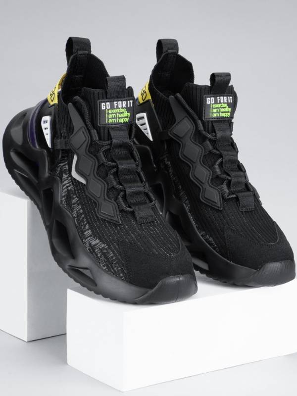 Atom Men Black Casual Sneakers