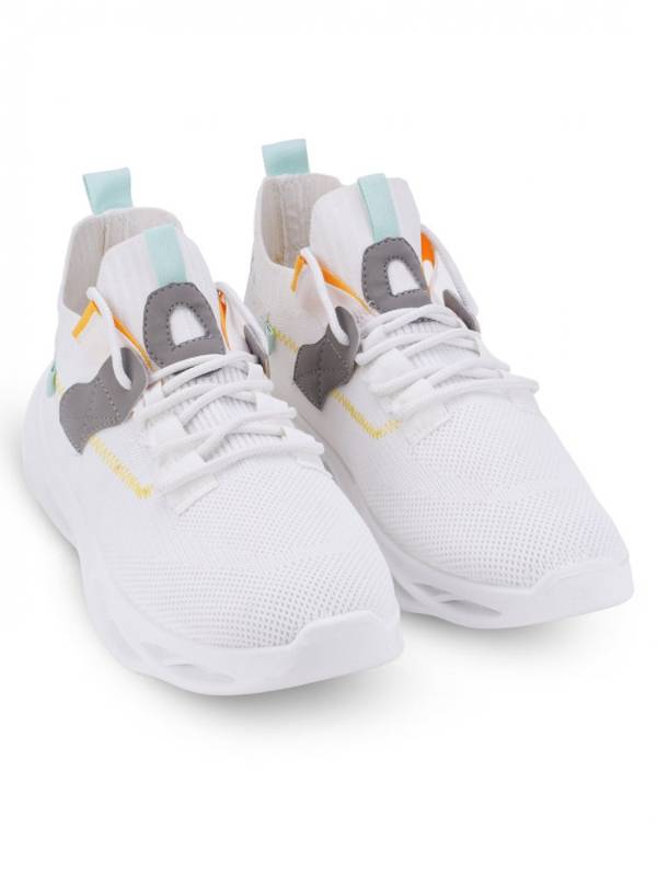 RapidBox White Sneakers
