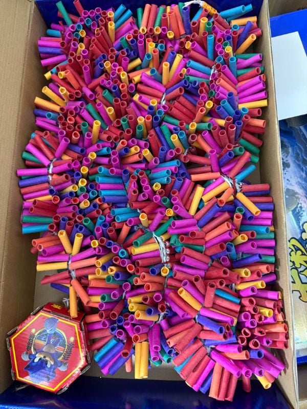 10 feet Colour Cracker