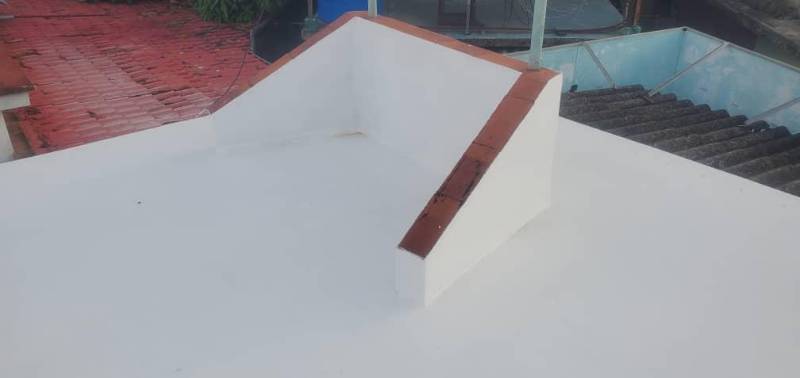 MPERMEABILIZANTE DEVOTHANE ERC 4L