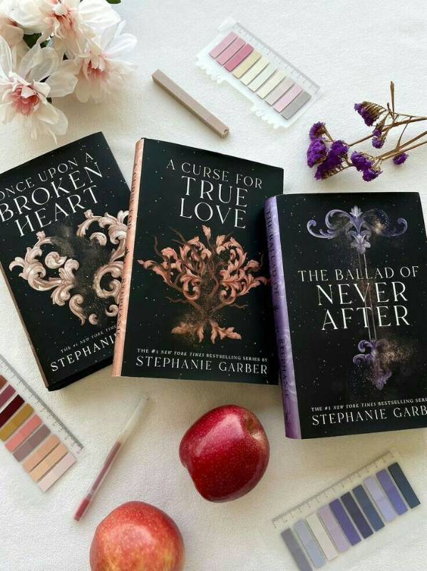 CARAVAL UNIVERSE