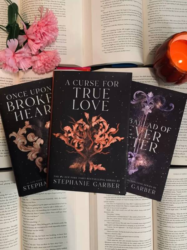 CARAVAL UNIVERSE