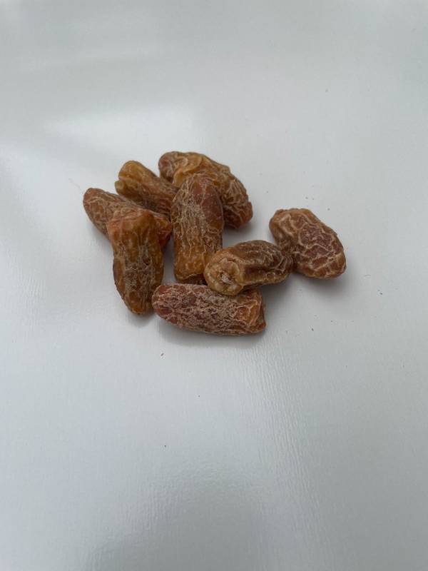 Dry dates for pooja samagri (9 pieces)