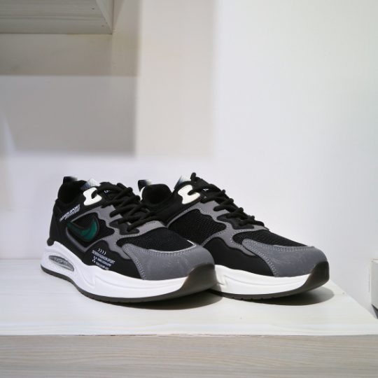 2024 Stylish and Trendy men Fashion Sport sneakers