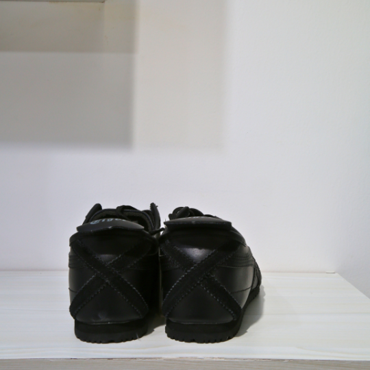 2024 Stylish and Trendy men black Tiger flat Sneakers