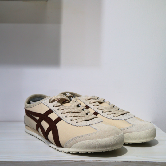 2024 Stylish and Trendy men brown Tiger shoes