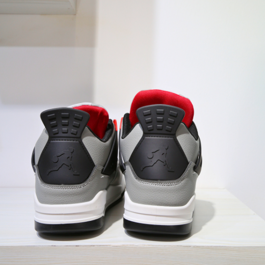 2024 Stylish and new Trendy Ash Jordan 4 men sneakers
