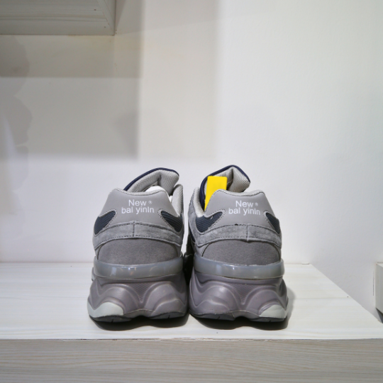 2024Trendy men New Balance Sneakers