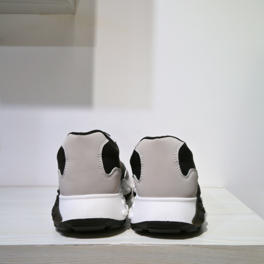 2024 Sleek and Affordable men brown and black combination sneakers