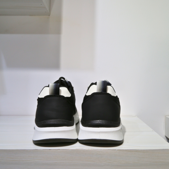 2024 Stylish and Trendy men Fashion Sport sneakers
