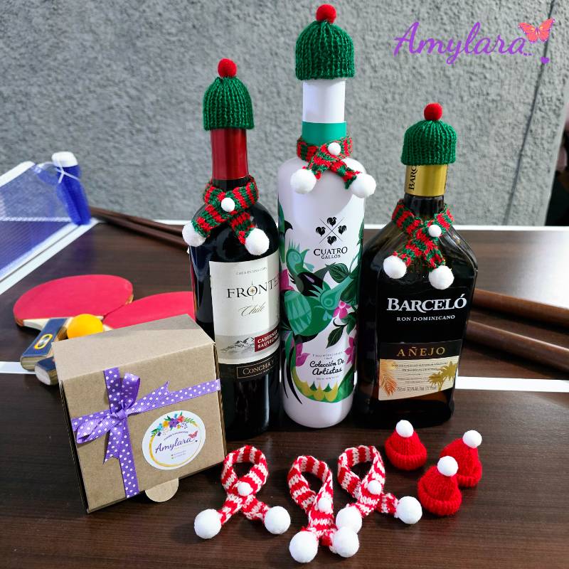 Gorritos y chalinas navideños para botella (6 piezas)