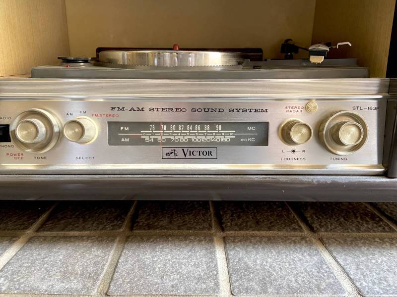 Tủ Đài Bóng cổ VICTOR STL-163-F