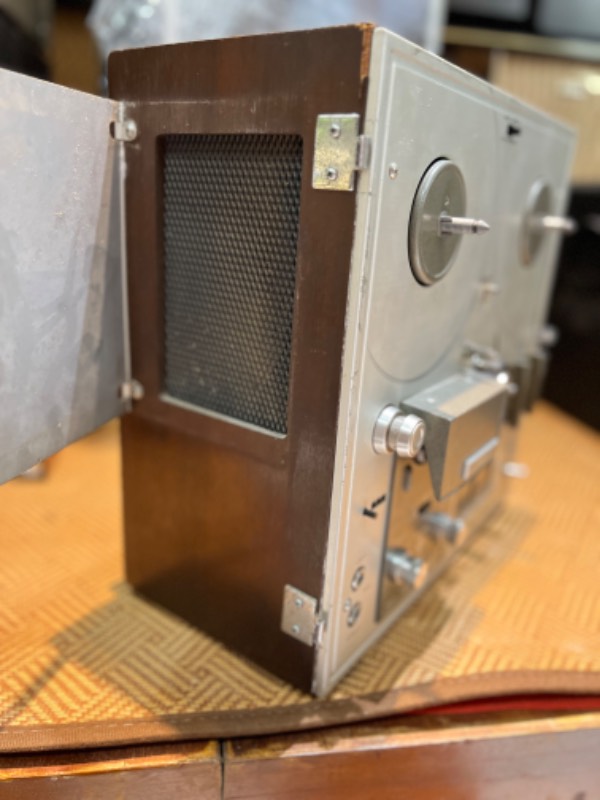 Akai 1710W Vacuum Tube Amplification