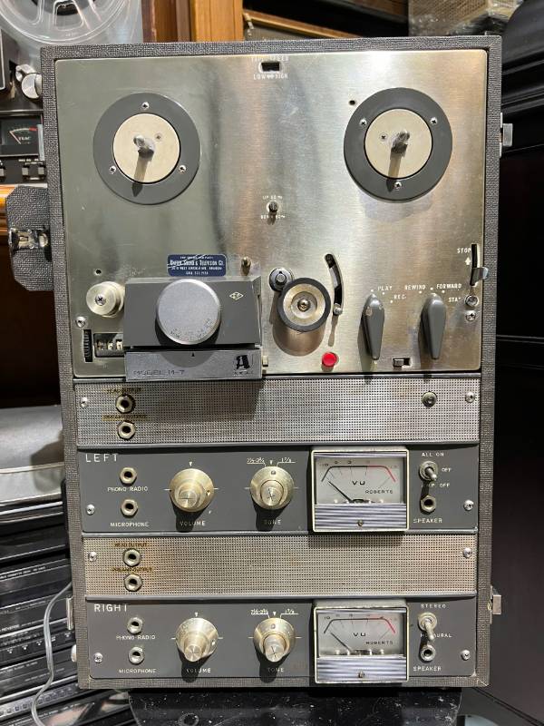 AKAI M-7 Vacuum Tube Amplification