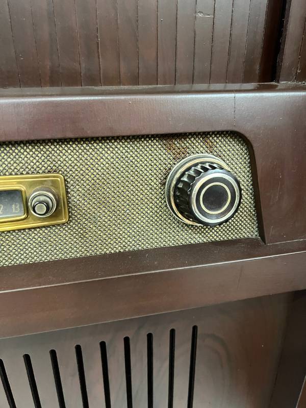 Tivi cổ Philips trắng đen