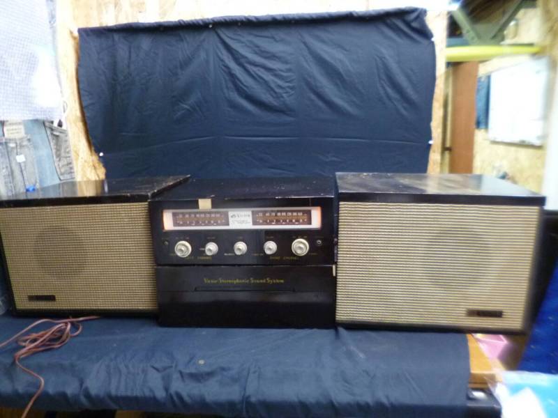 Tủ Đài Bóng cổ VICTOR SRP-490 BST-3 bộ 3 cục