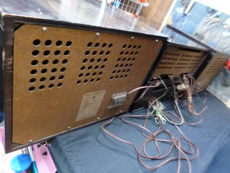 Tủ Đài Bóng cổ VICTOR SRP-490 BST-3 bộ 3 cục