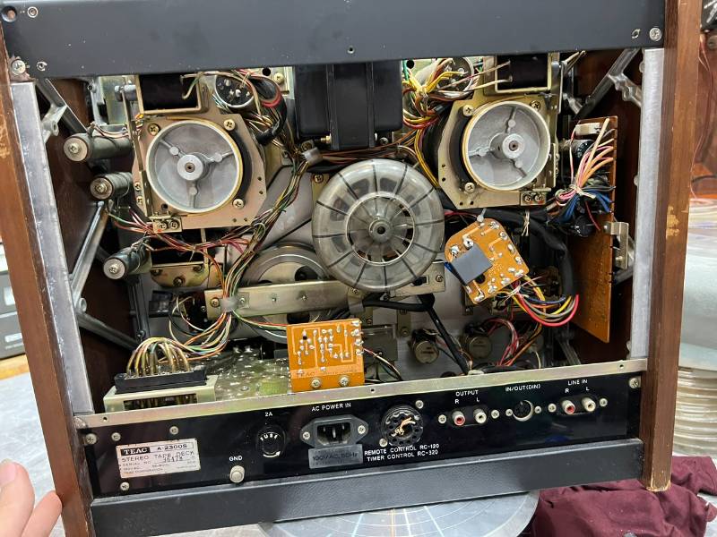 Teac A-2300S