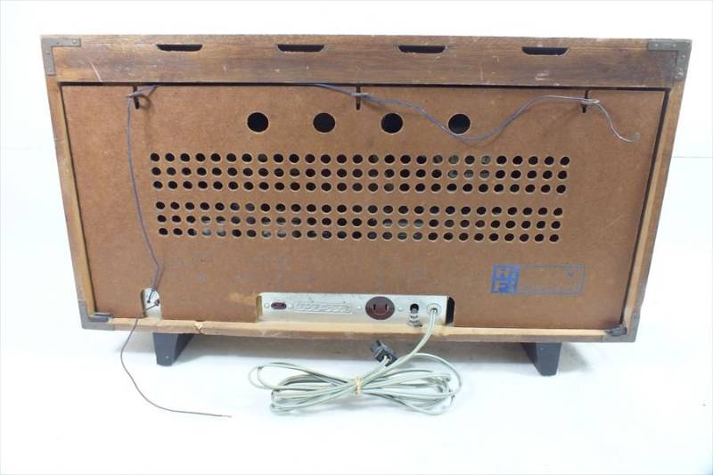 Radio Bóng cổ SANYO SS-880