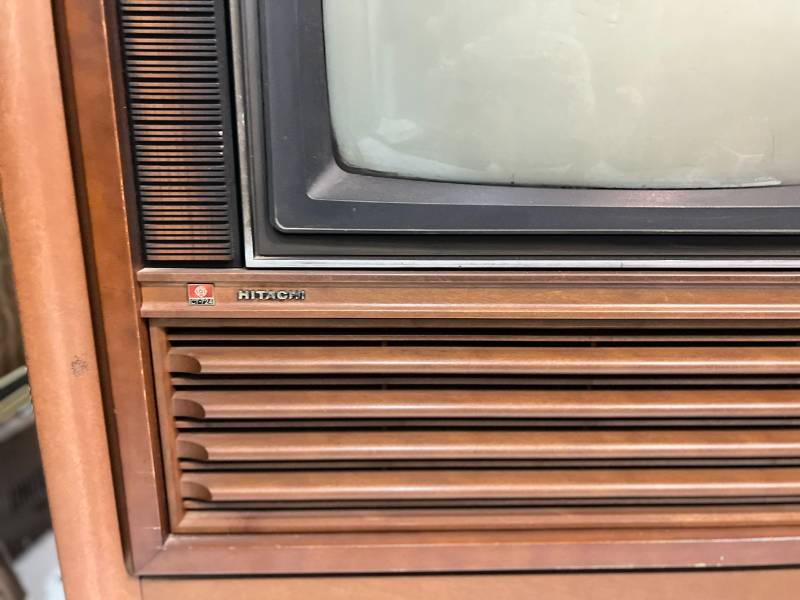 Tivi cổ Hitachi Color TV CRT CT-724