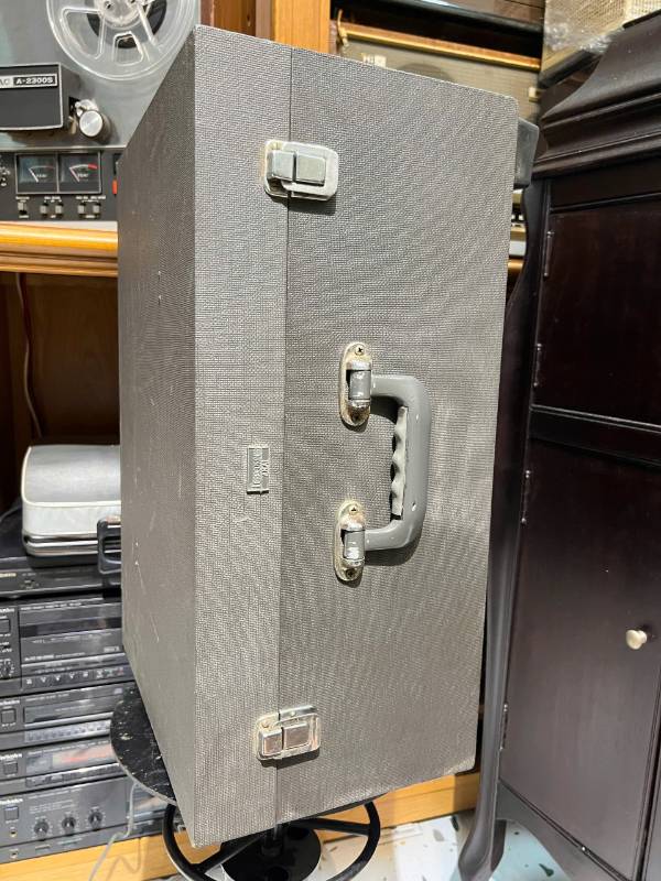 AKAI M-7 Vacuum Tube Amplification